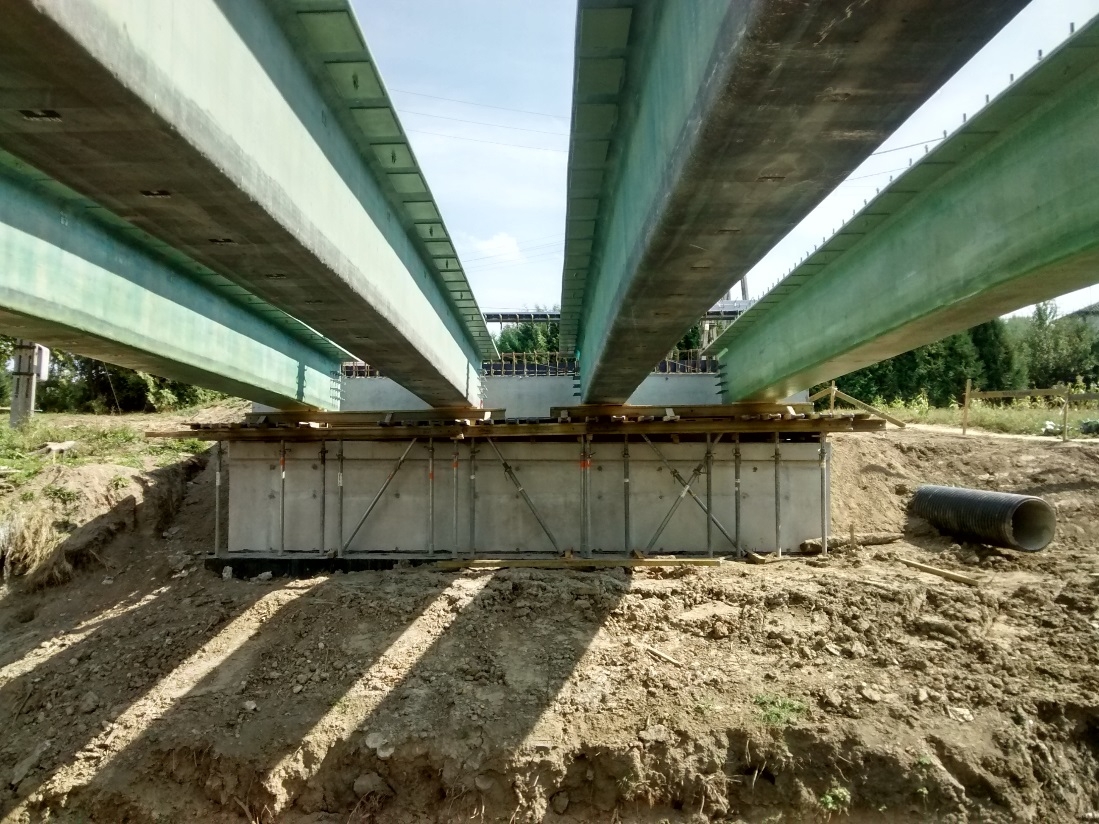 https://powiat.rzeszowski.pl/blog/2015/09/16/budowa-mostu-com-bridge-w-blazowej/4a-jpg/