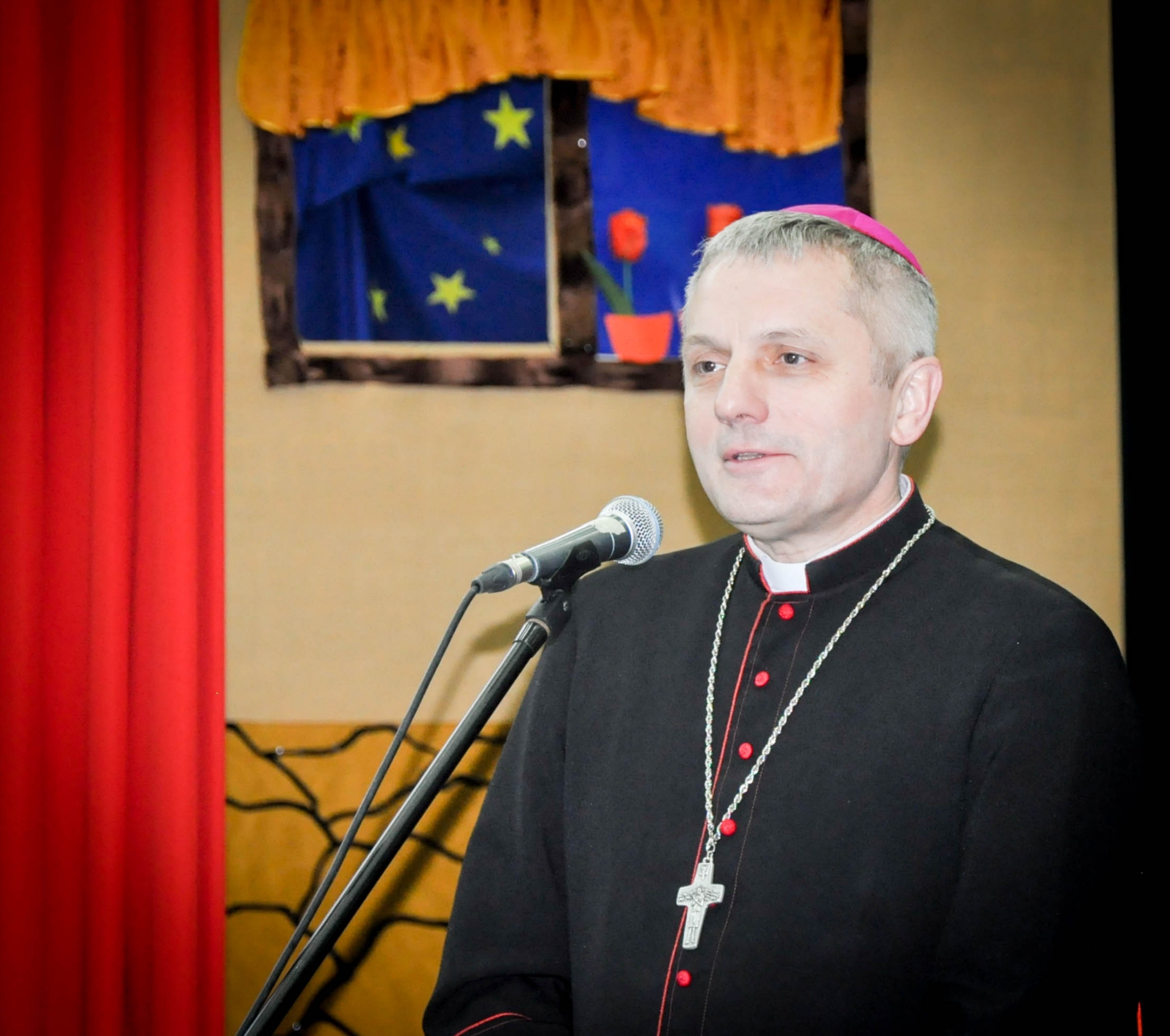 Wizyta Jego Ekscelencji ks. biskupa Stanisława Jamrozka w Zespole Szkół Zawodowych w Dynowie