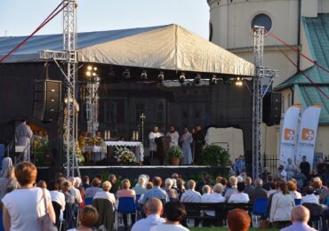 Uroczystość ku czci Matki Bożej Rzeszowskiej