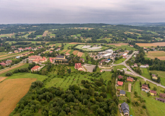 4.10.2018 – Oddano do użytku nowe odcinki dróg w Chmielniku.
