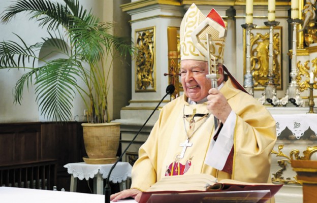 3.08.2008 - Biskup Rzeszowski Kazimierz Górny poświęcił kaplicę pw. Błogosławionego ks. Józefa Balickiego w Kamyszynie.