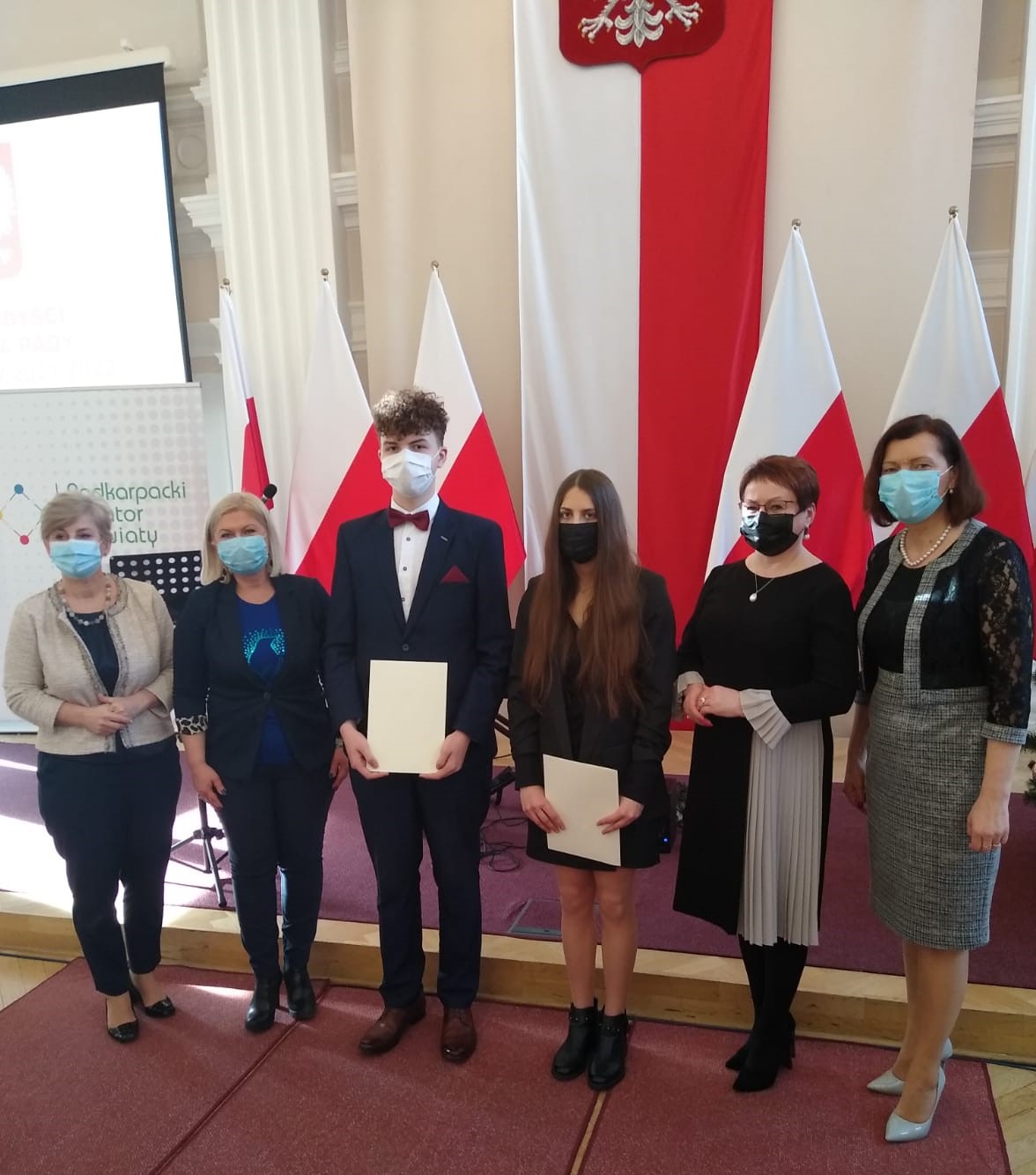 Stypendia Prezesa Rady Ministrów dla uczniów ze szkół prowadzonych przez Powiat Rzeszowski.