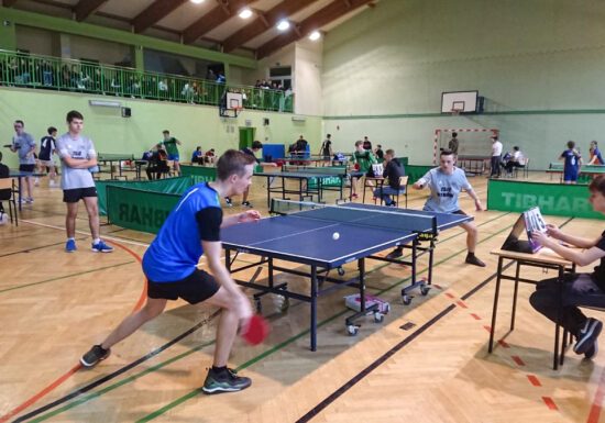 POWIATOWA LICEALIADA W TENISIE STOŁOWYM DZIEWCZĄT I CHŁOPCÓW