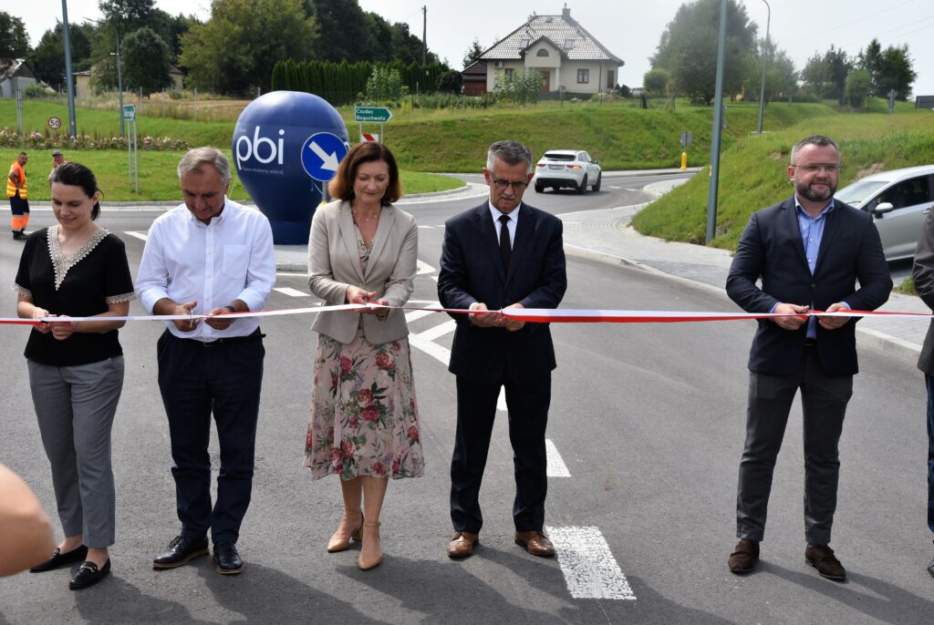 Uroczysty odbiór budowy łącznika drogi ekspresowej S-19 w Powiecie Rzeszowskim