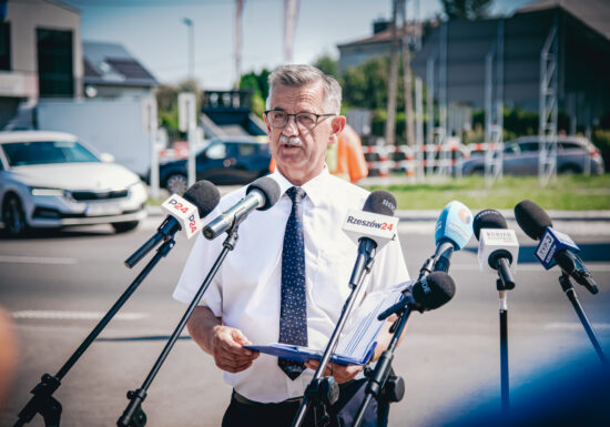 Kolejny sukces inwestycyjny Powiatu Rzeszowskiego - rozbudowa łącznika autostrady Rzeszów - Północ, Etap I.