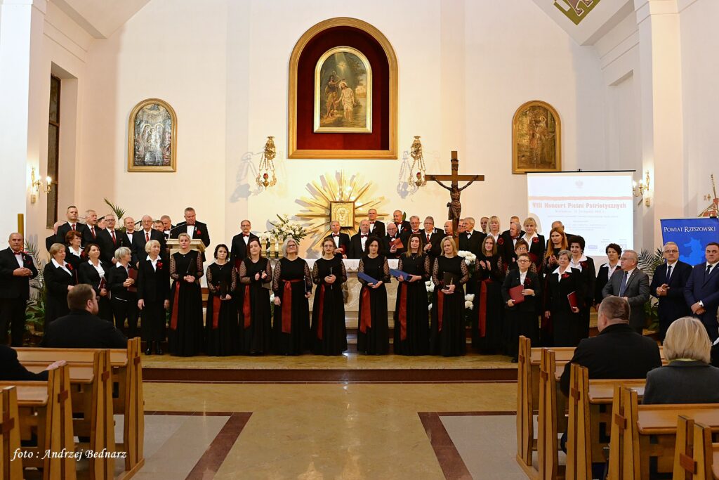 VIII Koncert pieśni patriotycznych resonantae