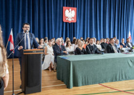 Inauguracja nowego roku szkolnego w Trzcianie - w Zespole Szkół Techniczno-Weterynaryjnych, który niebawem wzbogaci się o Branżowe Centrum Umiejętności