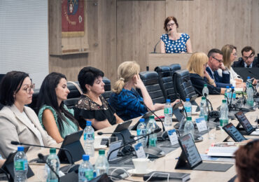 Lepsza opieka zdrowotna i nowe inwestycje na ostatniej sesji Rady Powiatu Rzeszowskiego