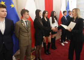 Stypendium Prezesa Rady Ministrów dla Anny Gieruli uczennicy Zespołu Szkół Zawodowych im. Kardynała Stefana Wyszyńskiego w Dynowie