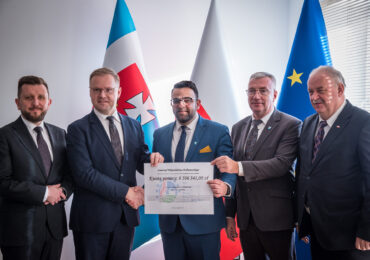 Oficjalne przekazanie środków na scalenie gruntów w Woli Rafałowskiej