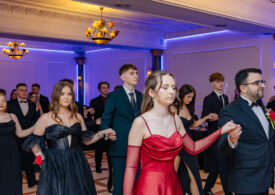 Bal studniówkowy uczniów Zespołu Szkół Zawodowych im. Kardynała Stefana Wyszyńskiego w Dynowie