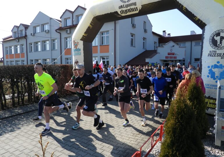 14. edycja biegu „Tropem Wilczym. Bieg Pamięci Żołnierzy Wyklętych” w&nbsp;Dynowie