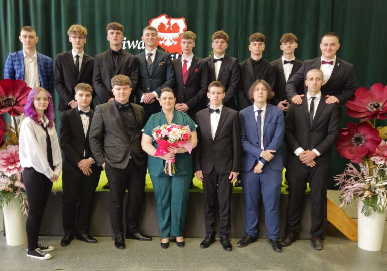 Zakończenie roku szkolnego dla uczniów klas maturalnych w Zespole Szkół Zawodowych  im. Kardynała Stefana Wyszyńskiego w Dynowie