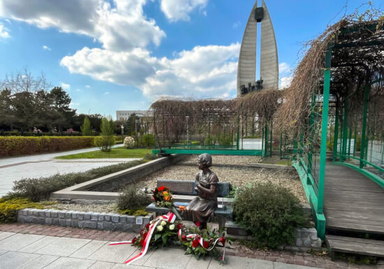 Nowe miejsce pamięci – Ławeczka bł. Natalia Tułasiewicz