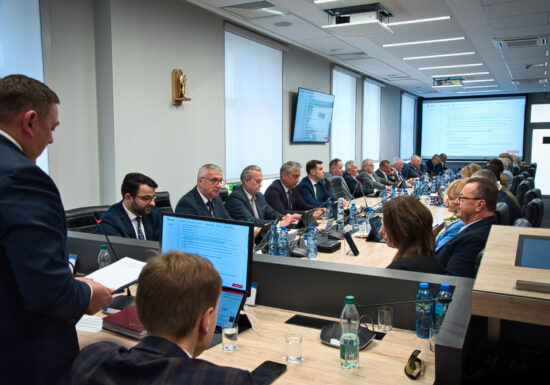 XXIV Sesja Rady Powiatu Rzeszowskiego - konkretne decyzje, realne środki