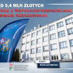 Ponad 5,4 milionów złotych dla osób z niepełnosprawnościami w powiecie rzeszowskim. Pieniądze trafią m.in. na rehabilitację, sprzęt i warsztaty terapii