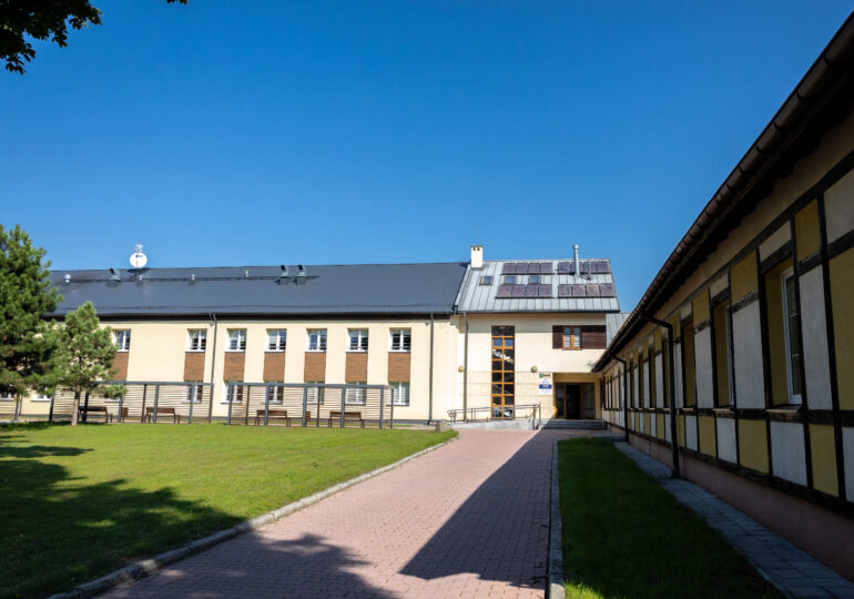 Powiat Rzeszowski inwestuje w zieloną energię dla Szpitala Chorób Płuc w Górnie