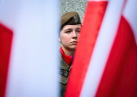 Razem w hołdzie Powstańcom Warszawskim