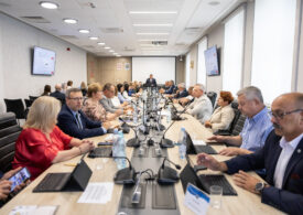 Spadek bezrobocia i nowe inwestycje drogowe. XXVII sesja Rady Powiatu Rzeszowskiego