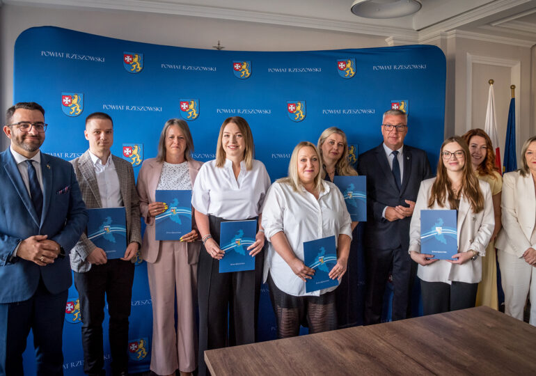 Wręczenie aktów nadania stopnia awansu zawodowego nauczyciela mianowanego