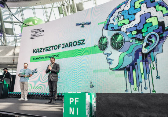 Powiat Rzeszowski na Podkarpackim Festiwalu Nauki i Innowacji. Młodzi, nowe technologie i rozmowy o przyszłości