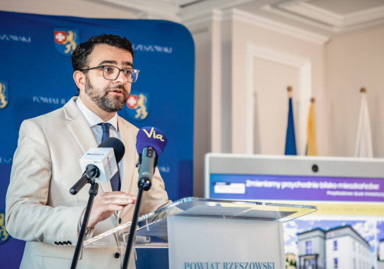 Blisko 50 mln zł na rozwój powiatowej ochrony zdrowia. Powiat Rzeszowski realizuje program inwestycji w placówki zdrowia